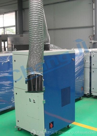 移動式焊煙凈化器價格，工業(yè)濾筒式除塵器